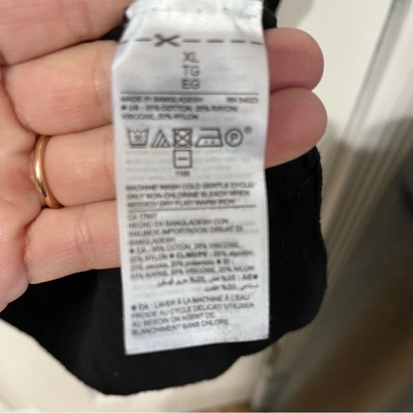 Old Navy black long sleeve v neck sweater size extra large - Picture 5 of 8